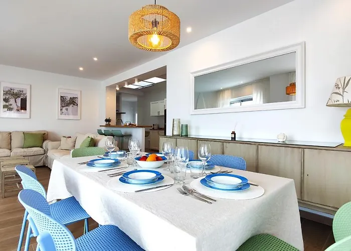 Parralue Front Apartment Benidorm